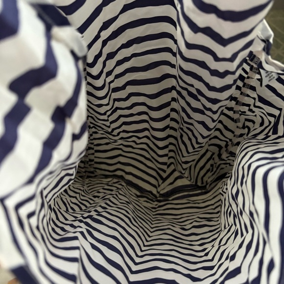 BIG BAGGU Blue White Striped Reusable Foldable Tote Bag Small Zipper Pouch - Picture 10 of 15